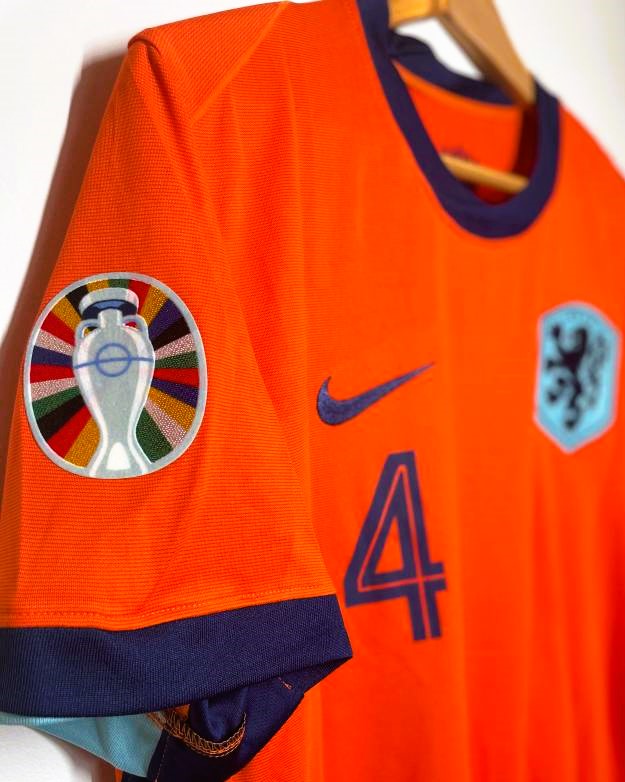 VAN DIJK VIRGIL 2024-25 (Hol)