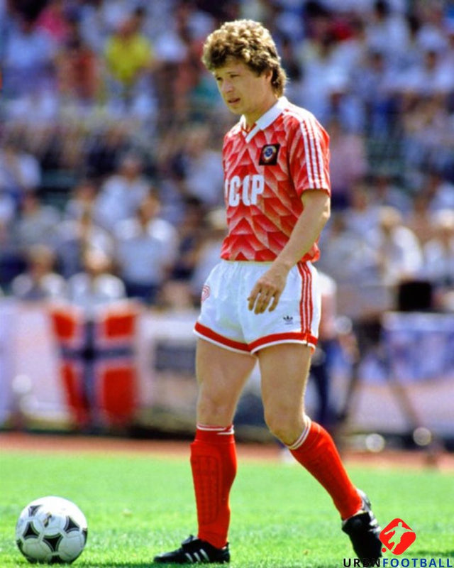 ZAVAROV OLEKSANDR 1988-89 (Sov)