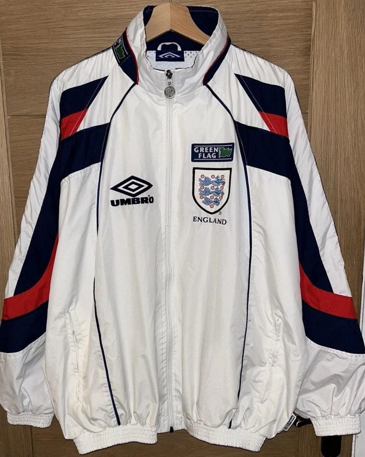 ENGLAND WINDBREAKER (1996-97) - Jersey Legends