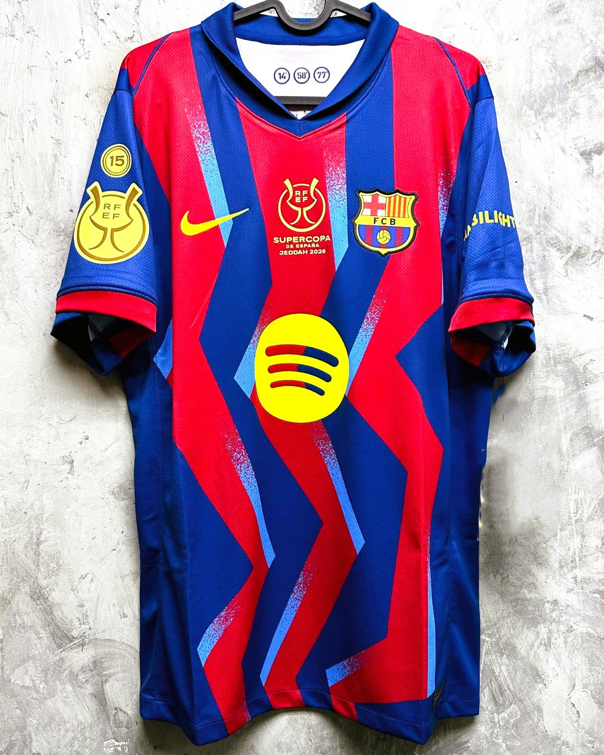 LEWANDOWSKI ROBERT 2025-26 (Bar) - Jersey Legends