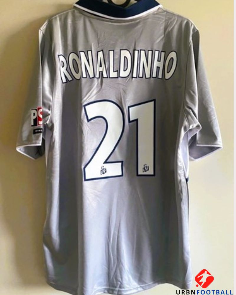 RONALDINHO 2000-01 (Psg)
