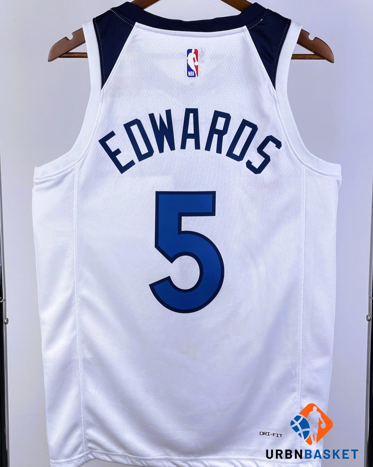 EDWARDS ANTHONY (MIN)