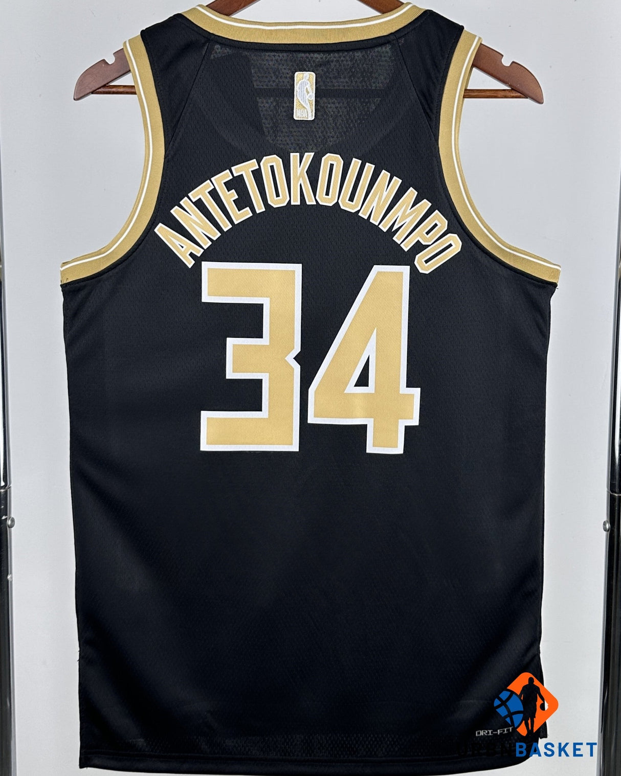 ANTETOKOUNMPO GIANNIS (MIL)