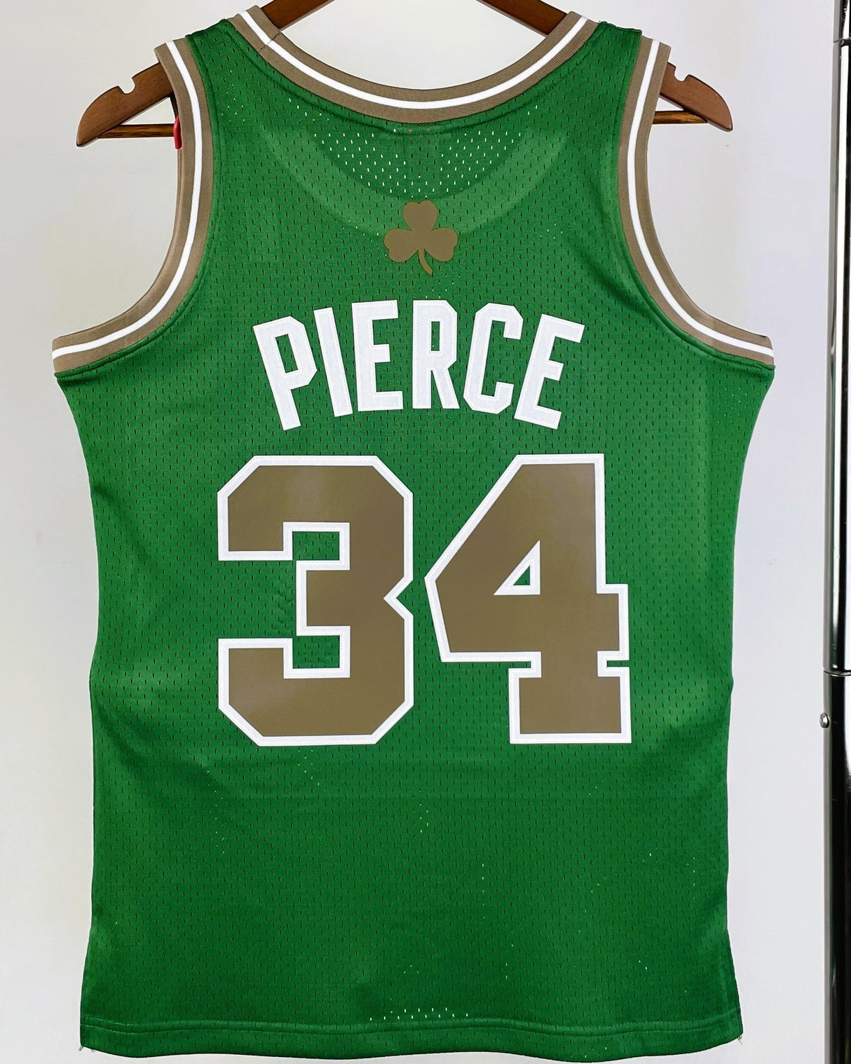 PIERCE PAUL (BOS)