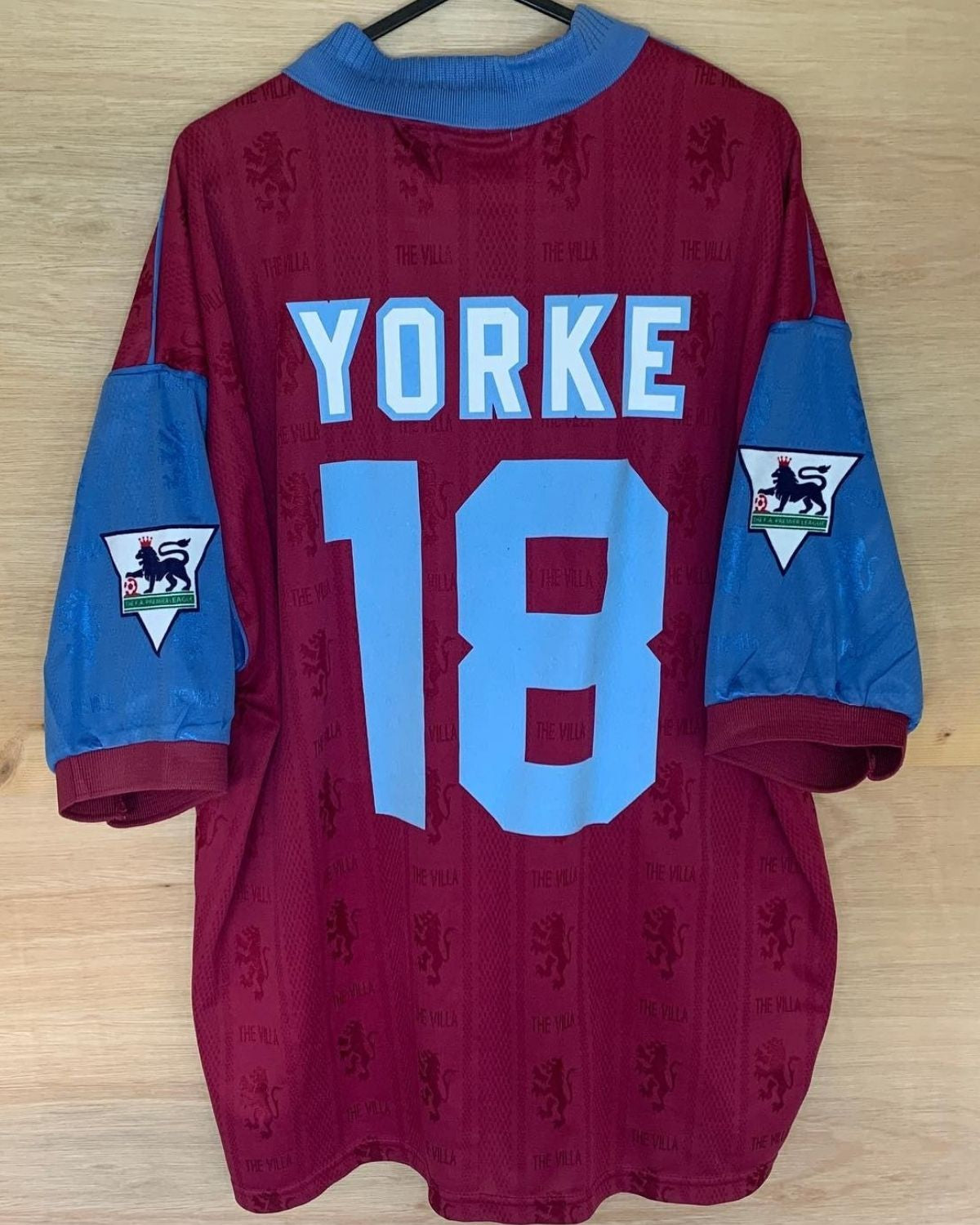 YORKE DWIGHT 1995-96 (Ast) - Jersey Legends