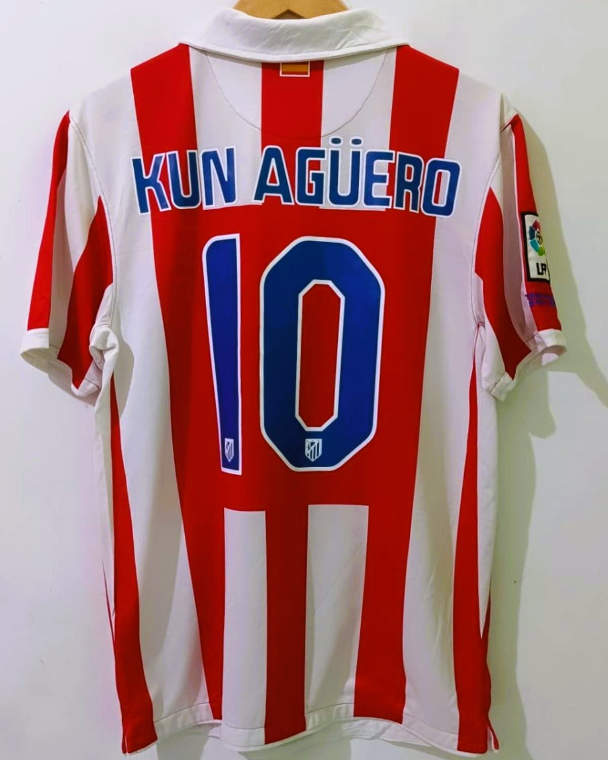 AGUERO KUN 2010-11 (Atl M) - Jersey Legends