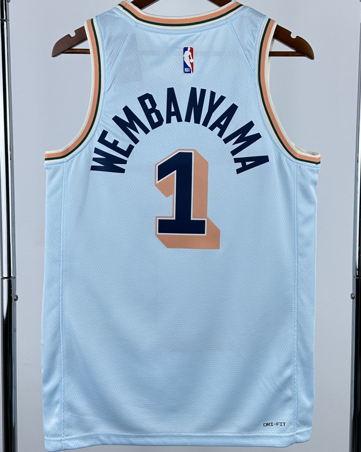 WEMBANYAMA VICTOR (SAS)