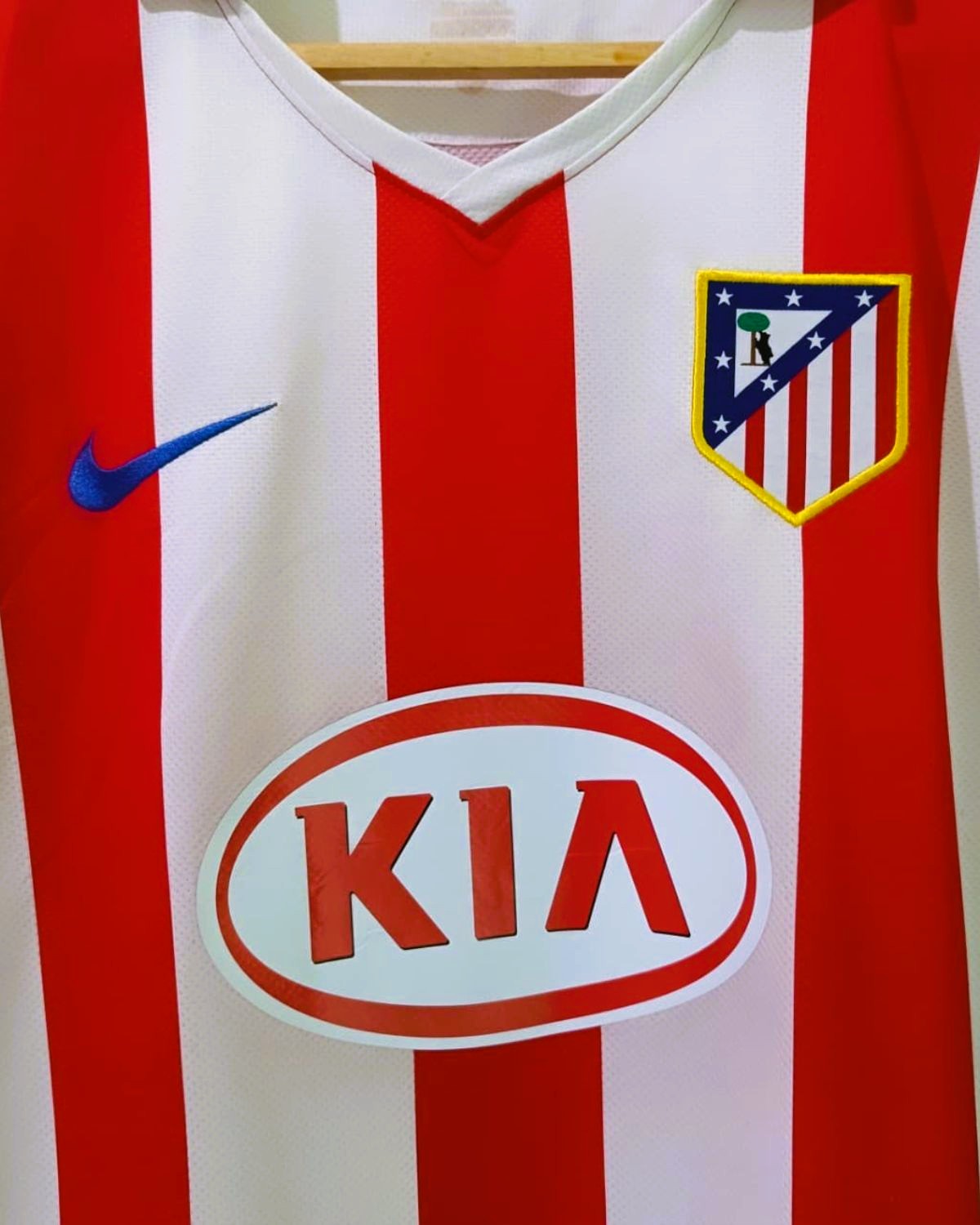 AGUERO KUN 2010-11 (Atl M) - Jersey Legends