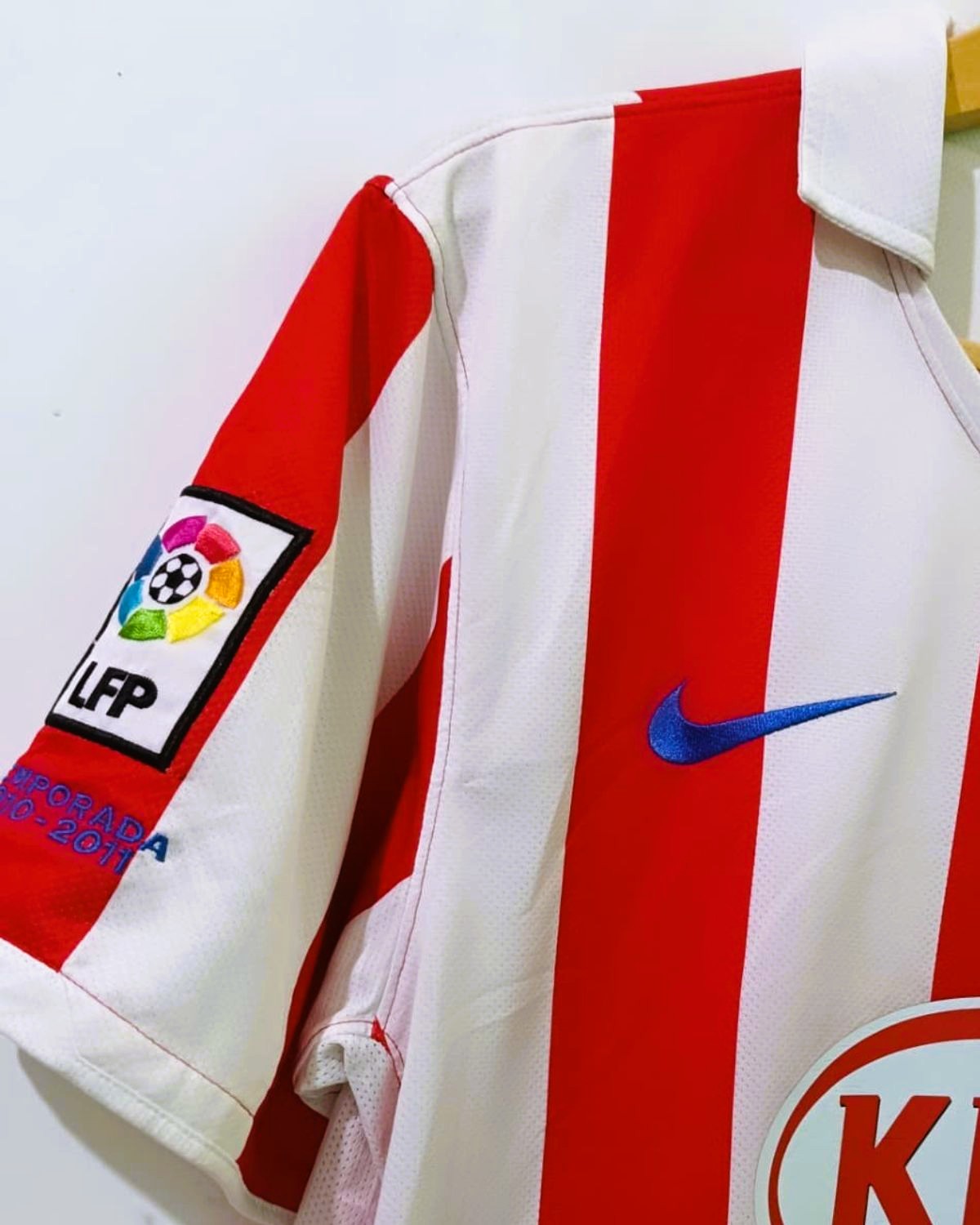 AGUERO KUN 2010-11 (Atl M) - Jersey Legends