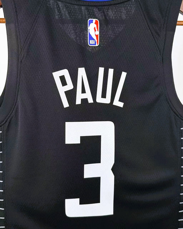 PAUL CHRIS (LAC)