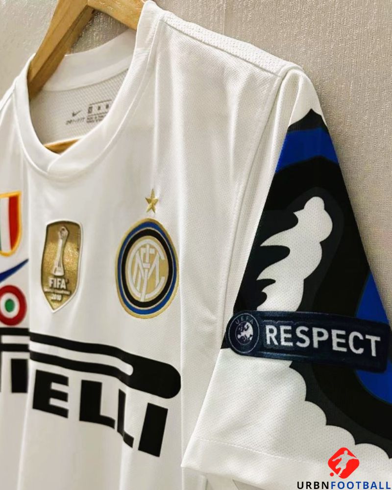 ZANETTI JAVIER 2010-11 (Int)