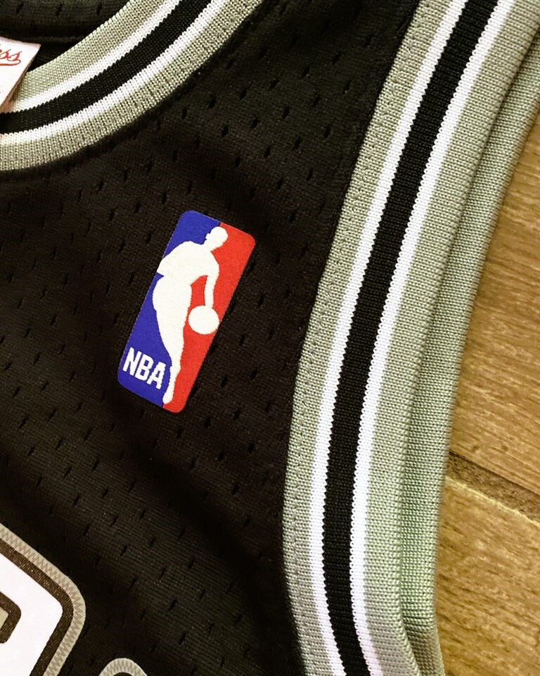 GINOBILI MANUEL (SAS)