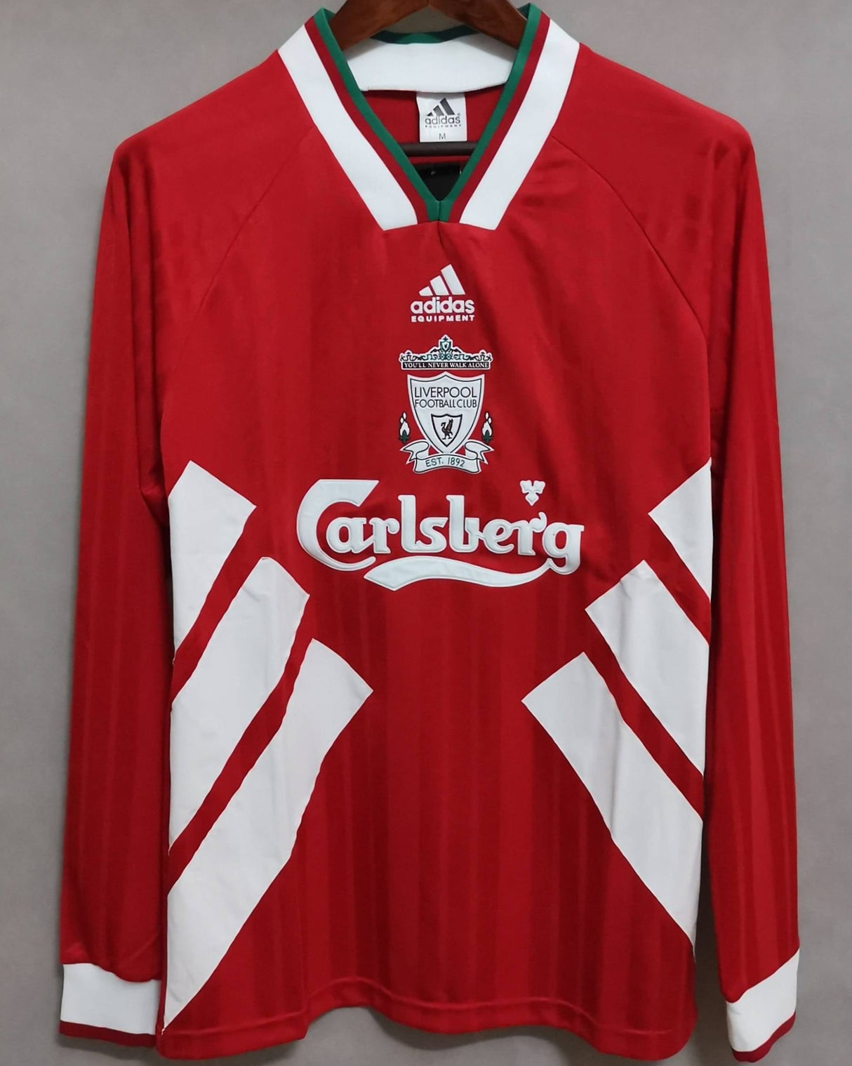 LIVERPOOL (Long sleeve shirt) - Jersey Legends