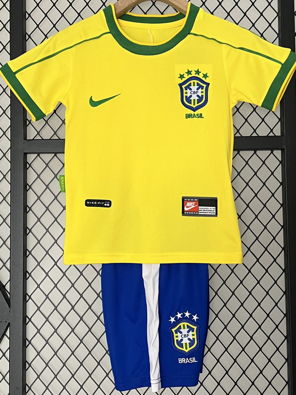 BRASIL kid kit