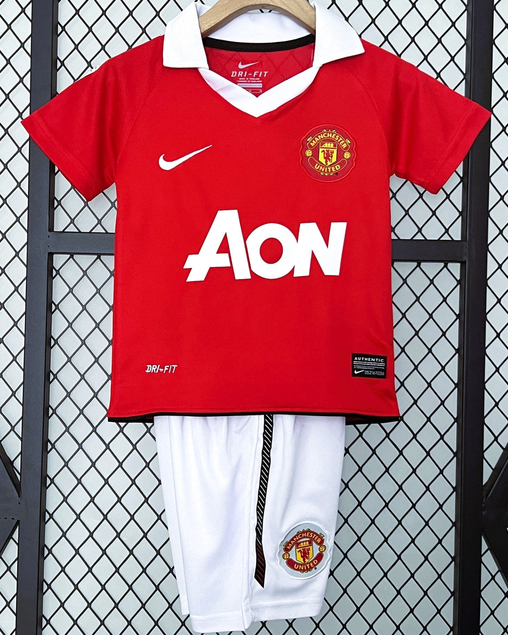 MANCHESTER UNITED kid kit