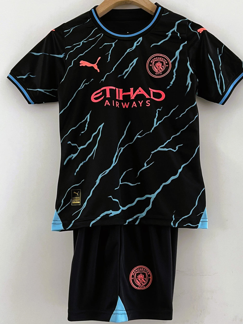 MANCHESTER CITY kid kit