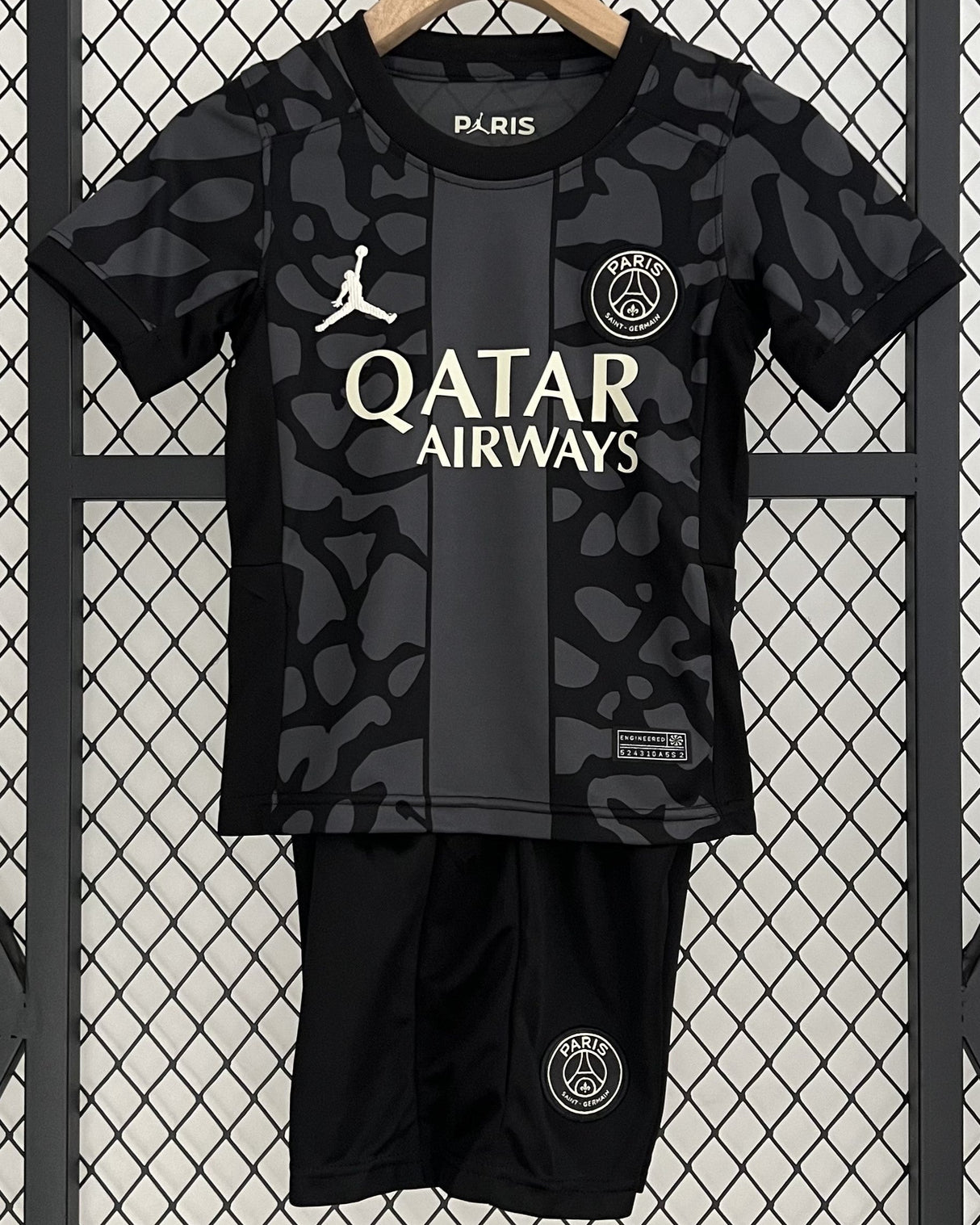 PARIS SAINT-GERMAIN kid kit
