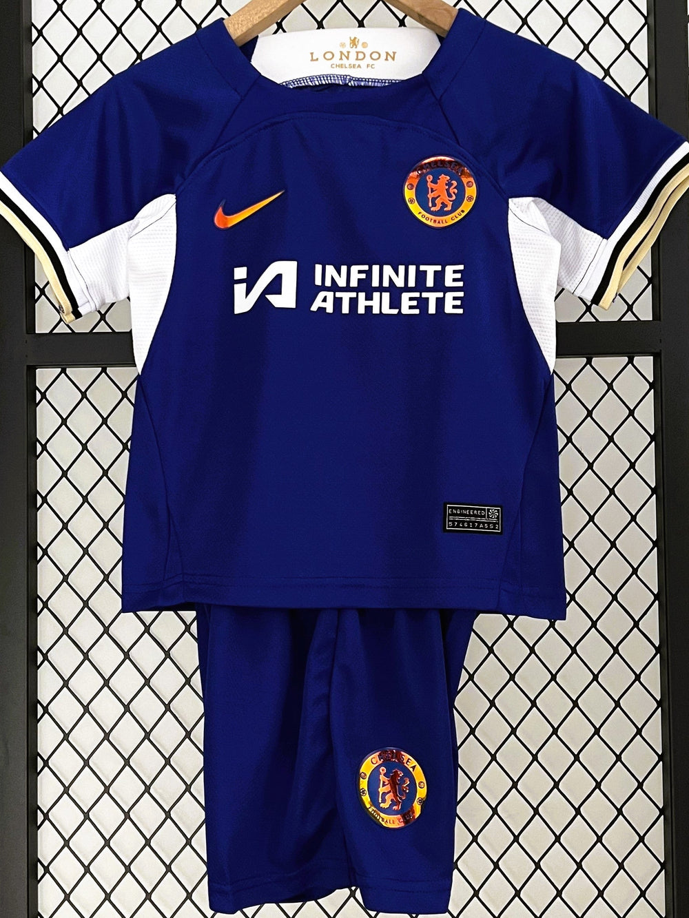 CHELSEA kid kit