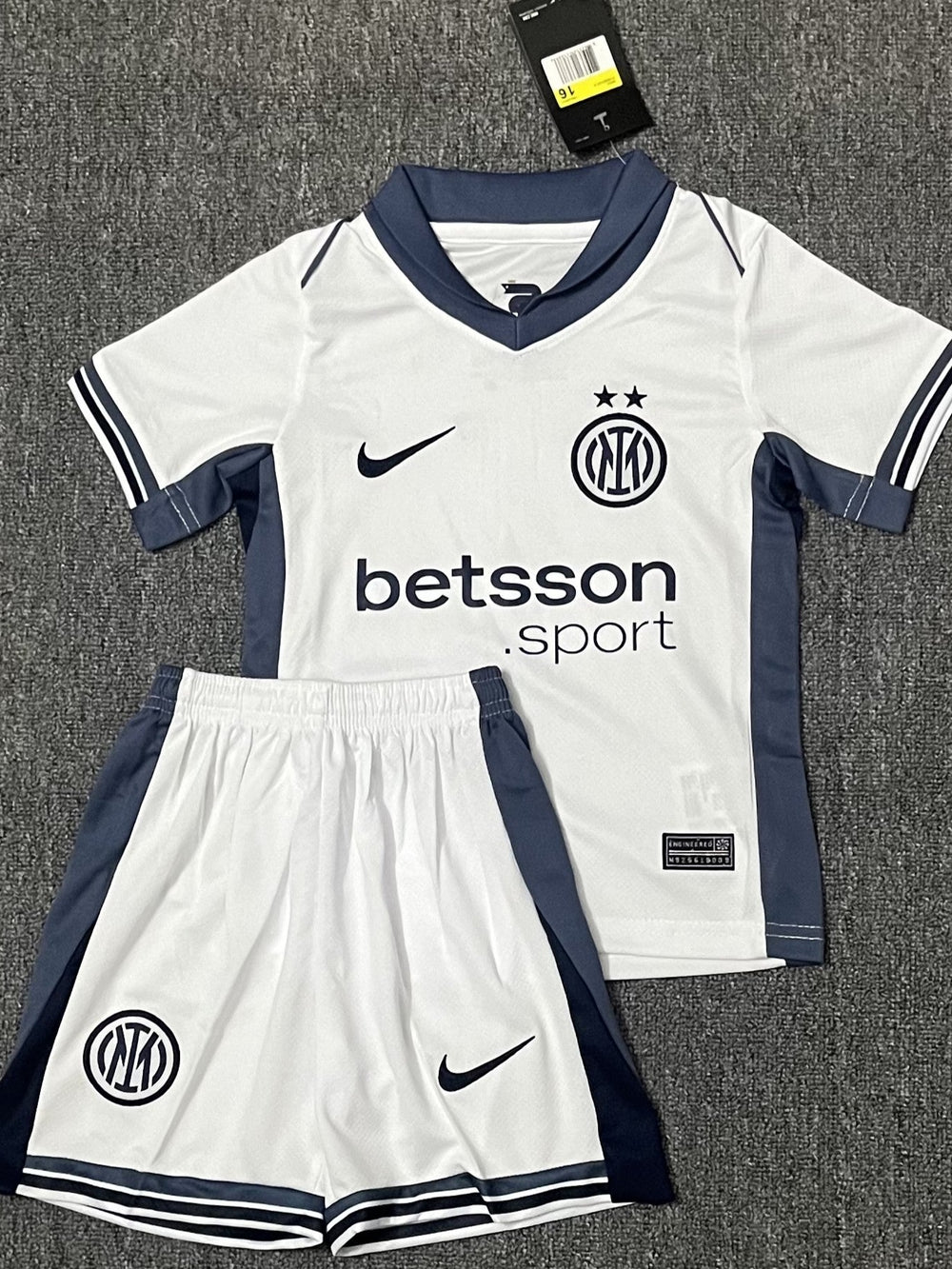 INTER kid kit