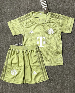 BAYERN MUNCHEN kid kit