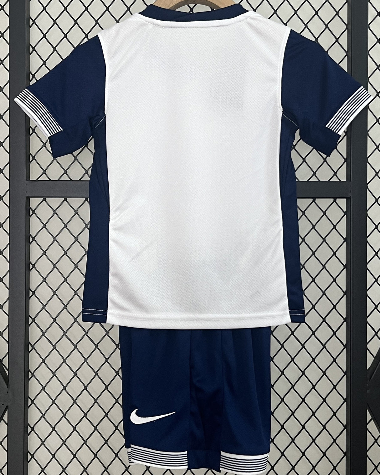 TOTTENHAM kid kit