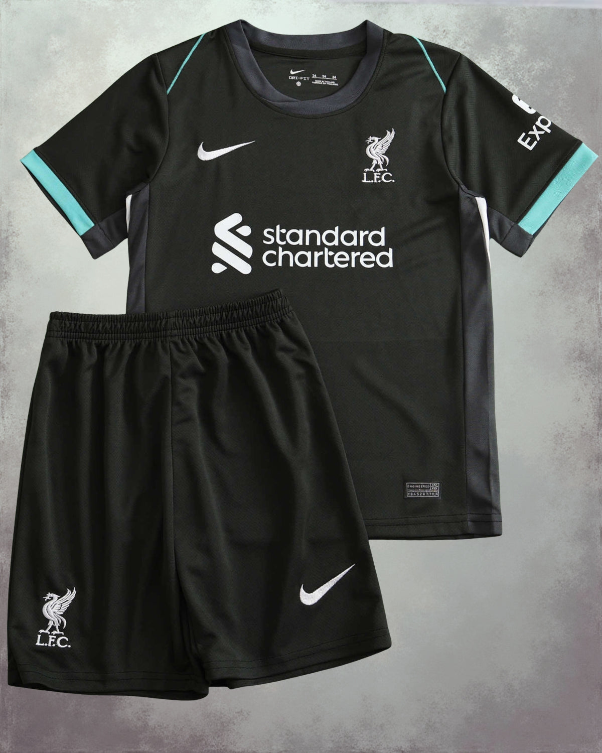 LIVERPOOL kid kit