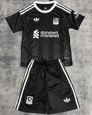 LIVERPOOL kid kit