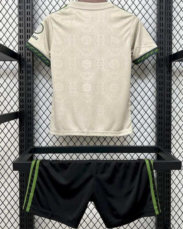BAYERN MUNCHEN kid kit
