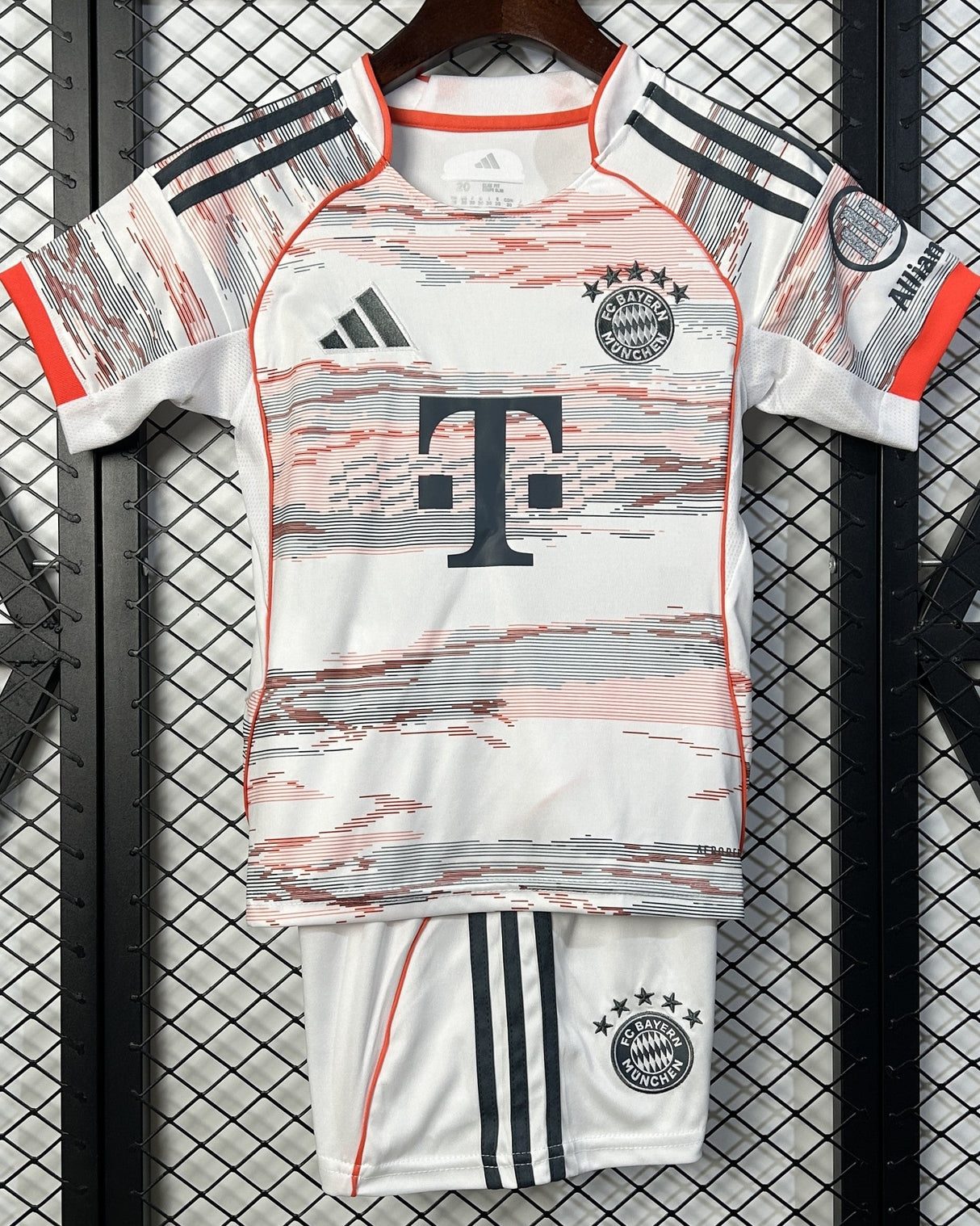 BAYERN MUNCHEN kid kit
