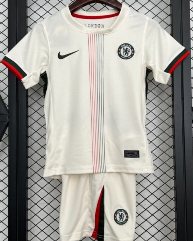 CHELSEA kid kit