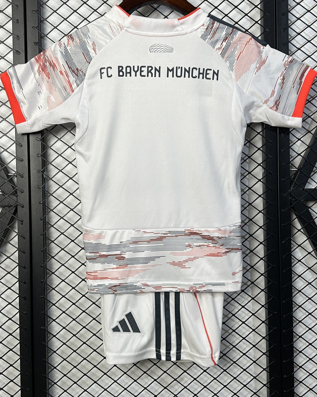 BAYERN MUNCHEN kid kit