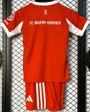 BAYERN MUNCHEN kid kit