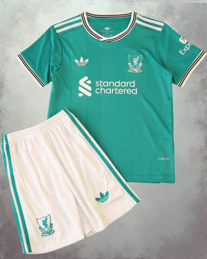 LIVERPOOL kid kit