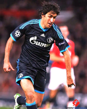 RAUL GONZALEZ BLANCO 2010-11 (Sch)