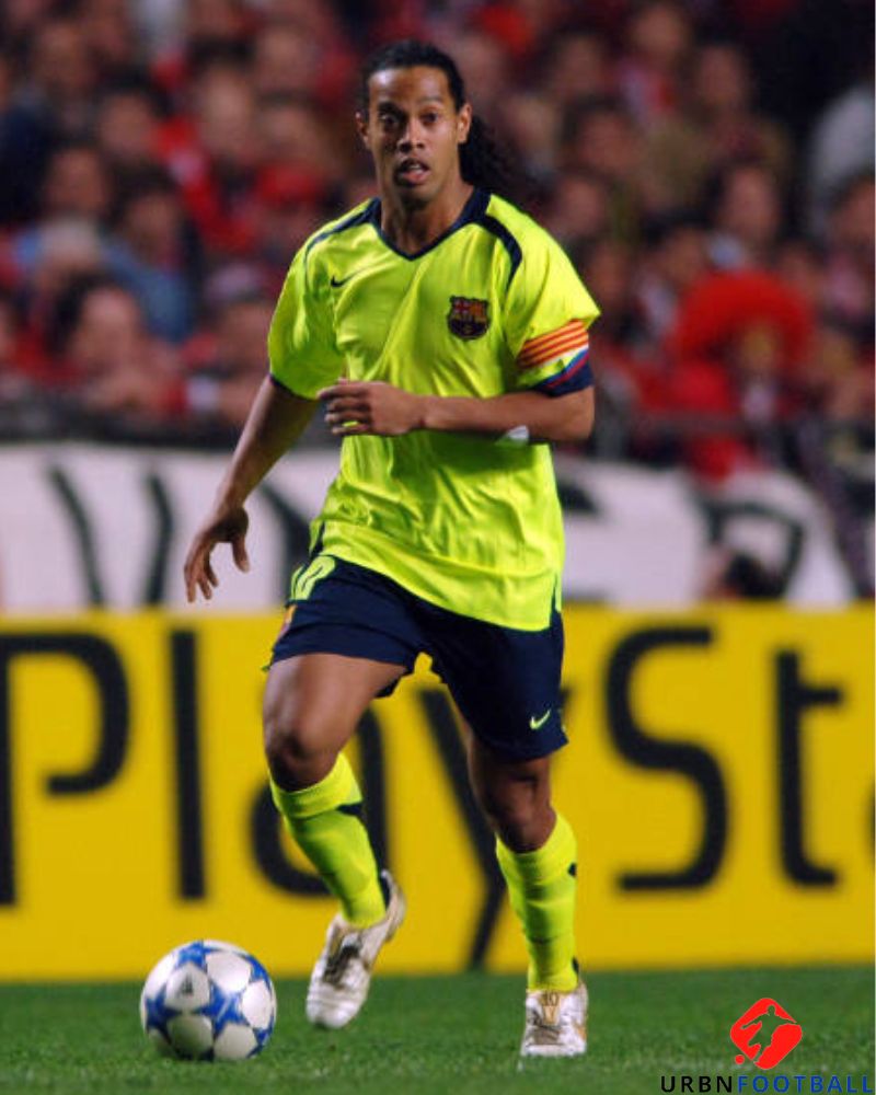 RONALDINHO 2005-06 (Bar)