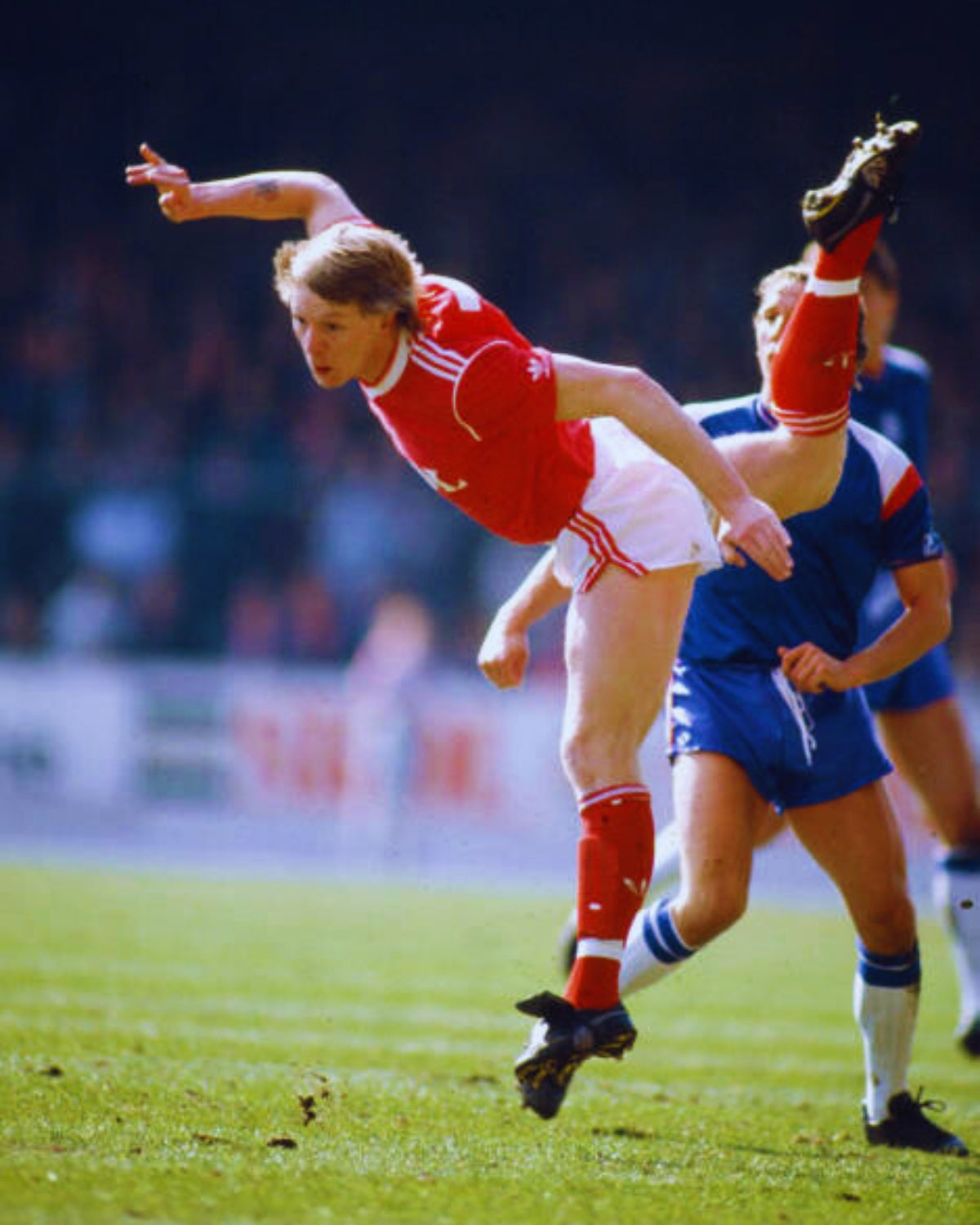 PEARCE STUART 1985-86 (Not)