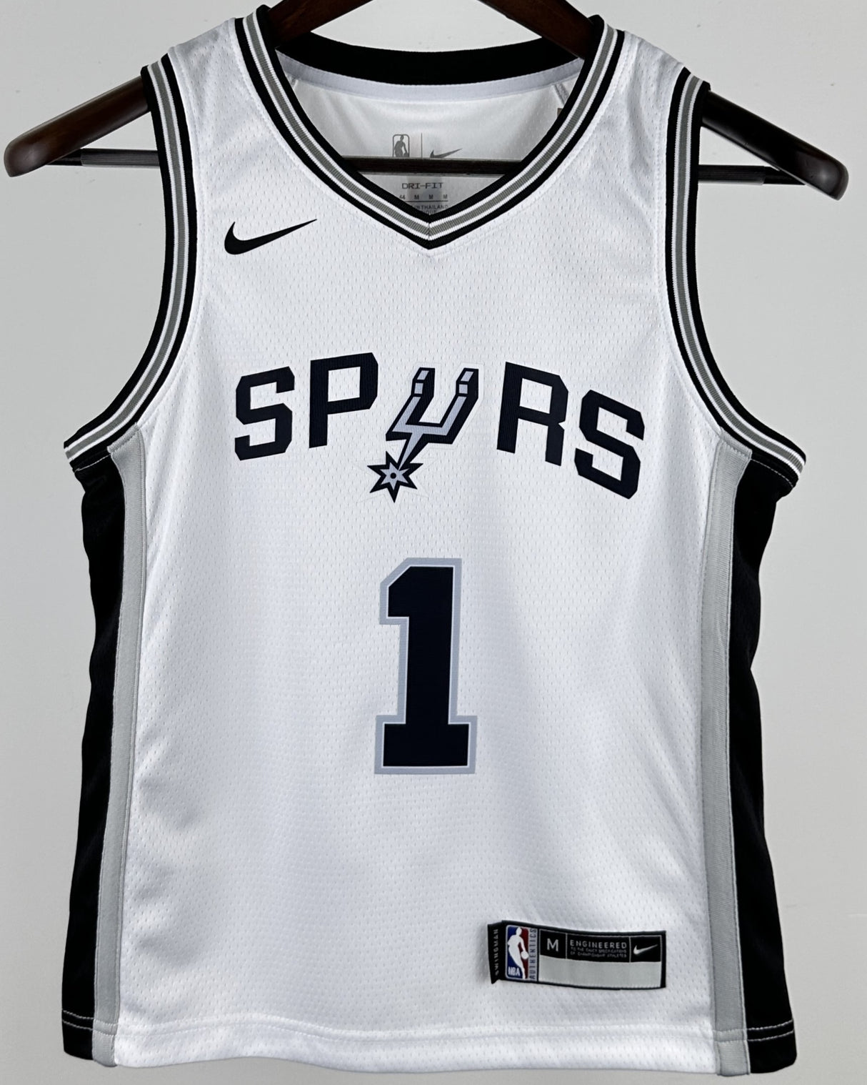 WEMBANYAMA VICTOR (kid jersey)